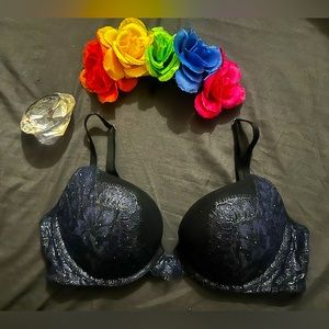 Victoria’s Secret Very Sexy Push-Up Bra 34C